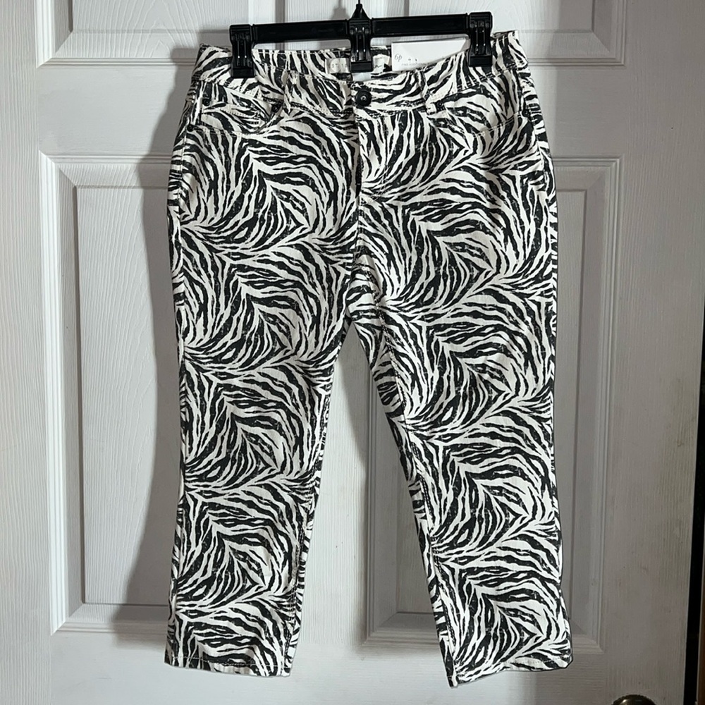 EST. 1946 Denim Skinny Cropped Pants 6P NWT